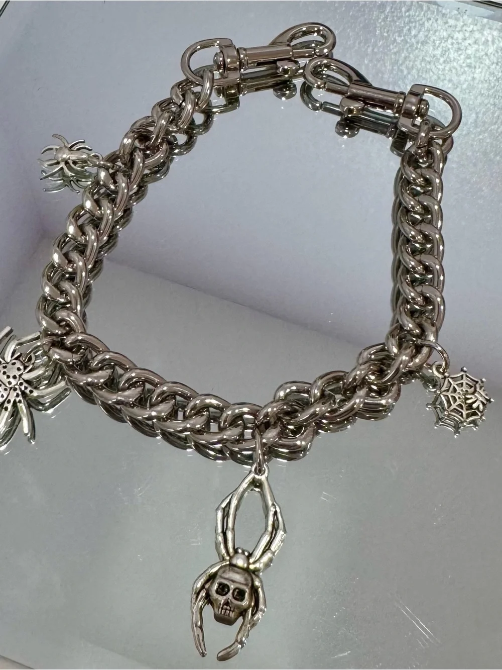 New Silver Spider Bag Chain 18 inches